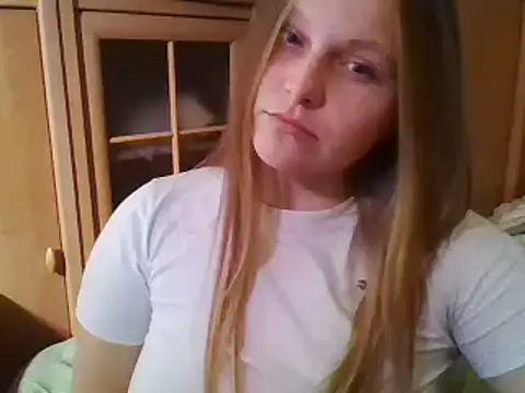 Evasapples online show from December 29, 9:20 pm