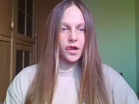 Evasapples online show from February 11, 7:54 am