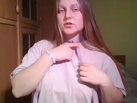 Evasapples online show from February 11, 4:13 pm