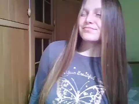 Evasapples online show from February 15, 3:50 pm