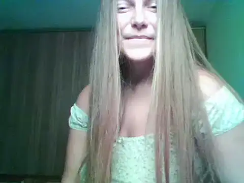 Evasapples online show from September 15, 3:23 pm