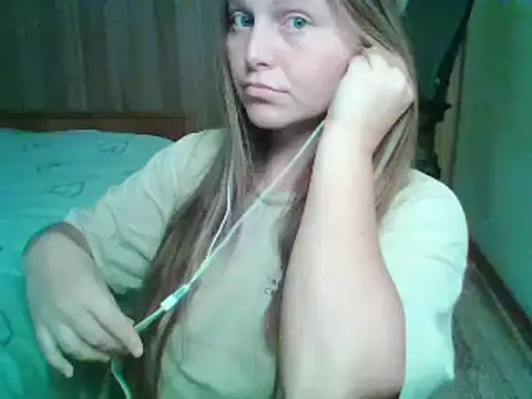 Evasapples online show from October 13, 6:19 pm