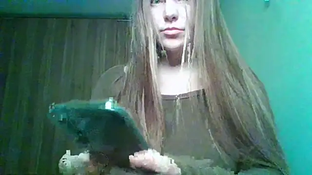 Evasapples online show from February 24, 11:14 pm