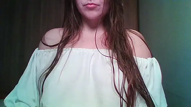 Snapshot of Evasapples chatting on May 9, 12:32 pm Evasapples online show from May 9, 12:32 pm