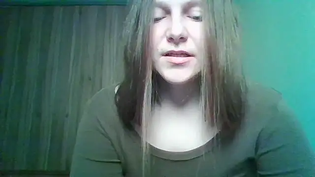 Snapshot of Evasapples chatting on May 12, 7:22 pm Evasapples online show from May 12, 7:22 pm