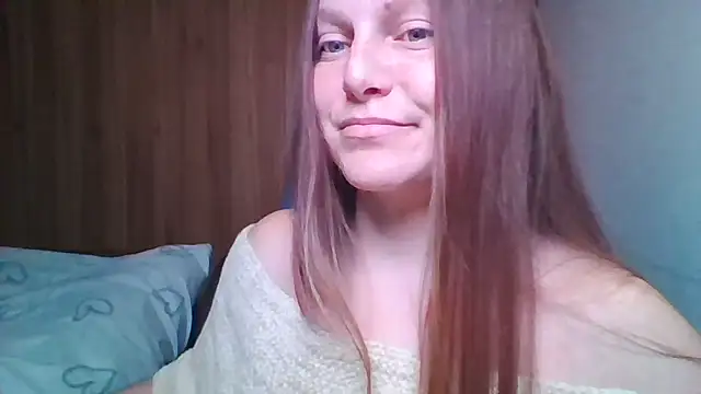 Snapshot of Evasapples chatting on May 15, 7:32 pm Evasapples online show from May 15, 7:32 pm