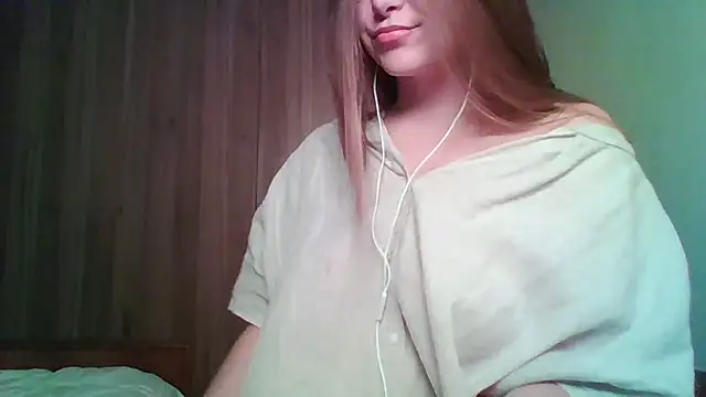 Snapshot of Evasapples chatting on May 23, 9:08 pm Evasapples online show from May 23, 9:08 pm