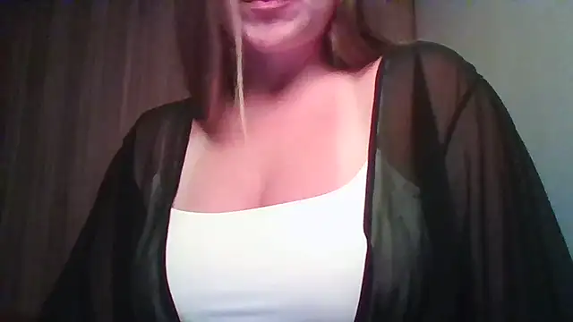 Snapshot of Evasapples chatting on May 27, 4:59 pm Evasapples online show from May 27, 4:59 pm