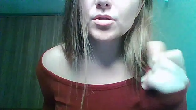 Snapshot of Evasapples chatting on June 11, 1:20 pm Evasapples online show from June 11, 1:20 pm