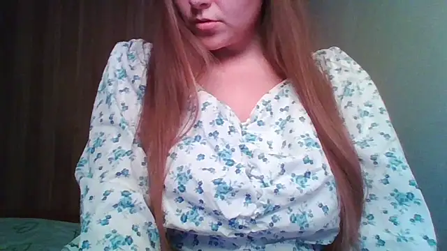 Snapshot of Evasapples chatting on June 21, 6:21 pm Evasapples online show from June 21, 6:21 pm