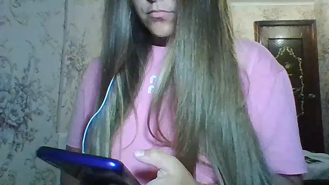 Snapshot of Evasapples chatting on July 21, 9:28 pm Evasapples online show from July 21, 9:28 pm