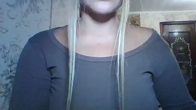 Snapshot of Evasapples chatting on July 24, 3:54 pm Evasapples online show from July 24, 3:54 pm