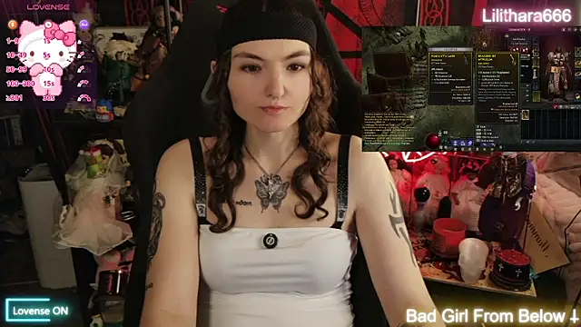 BrandiWRLD 999 online show from April 29, 4:33 pm