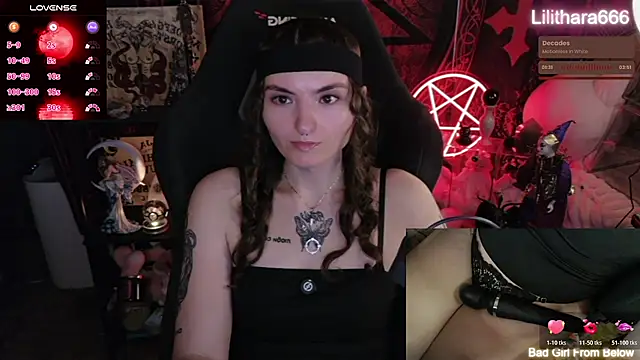 BrandiWRLD 999 online show from July 25, 1:47 am