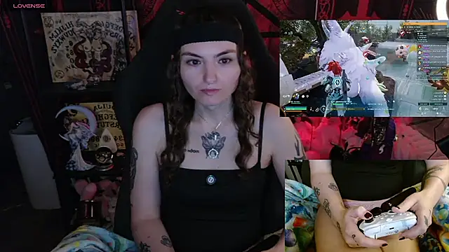 BrandiWRLD 999 online show from July 29, 4:49 pm