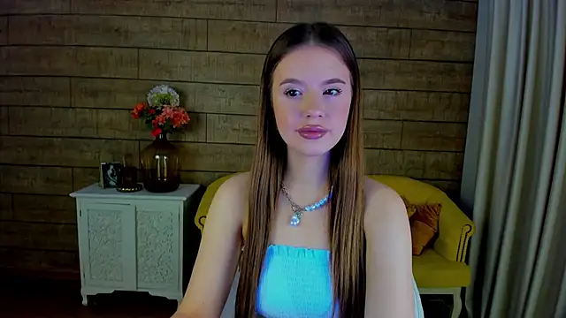 Snapshot of MilanaBalmain chatting on January 22, 4:23 pm MilanaBalmain online show from January 22, 4:23 pm