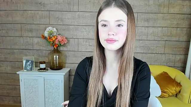 Snapshot of MilanaBalmain chatting on February 10, 5:25 am MilanaBalmain online show from February 10, 5:25 am