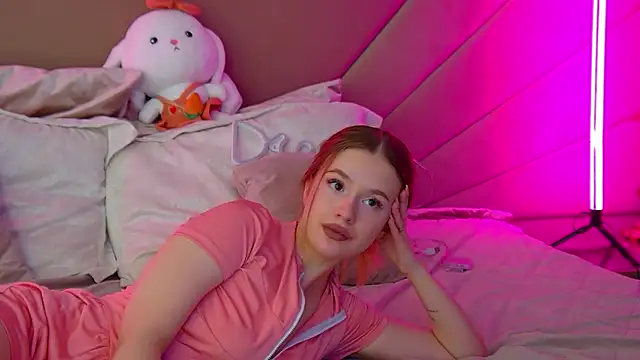 Snapshot of MilanaBalmain chatting on March 3, 2:59 pm MilanaBalmain online show from March 3, 2:59 pm