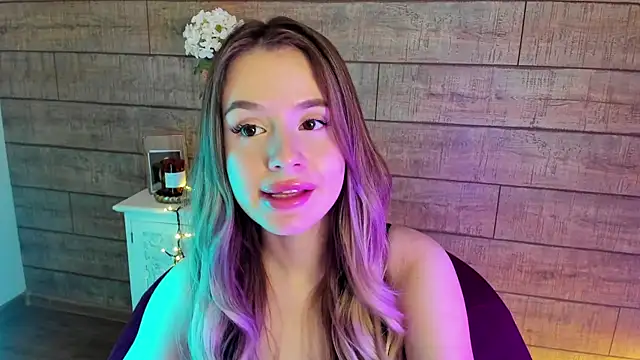 Snapshot of MilanaBalmain chatting on March 11, 3:45 pm MilanaBalmain online show from March 11, 3:45 pm