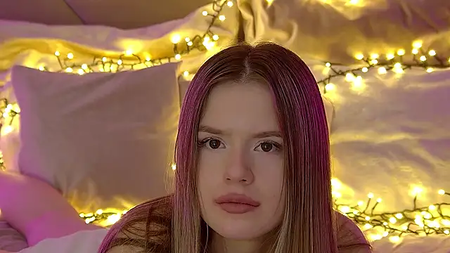 Snapshot of MilanaBalmain chatting on March 15, 10:57 am MilanaBalmain online show from March 15, 10:57 am