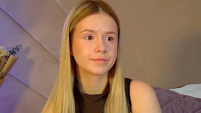 MilanaBalmain online show from February 7, 4:38 am