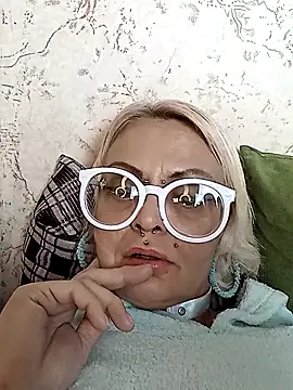 Gardener of Illusions online show from December 2, 1:28 pm