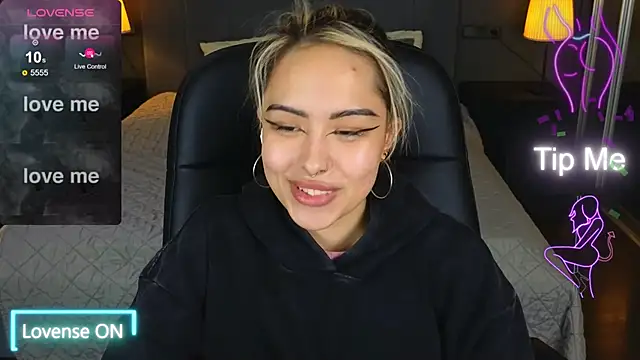 baby  kim online show from October 10, 9:19 am