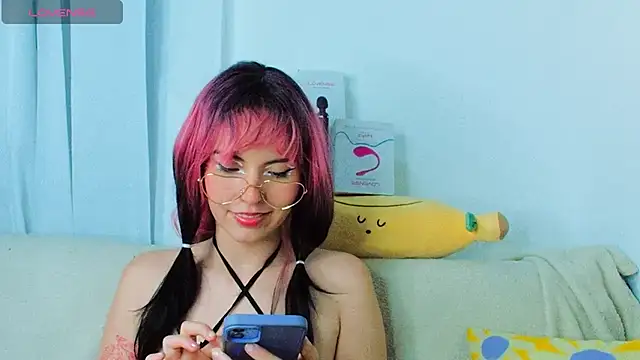 Snapshot of cherrybom969 chatting on January 24, 3:32 am cherrybom969 online show from January 24, 3:32 am