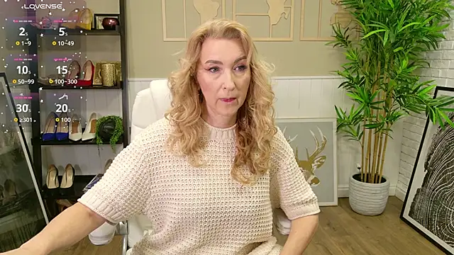 LadyLeea online show from April 30, 4:19 am