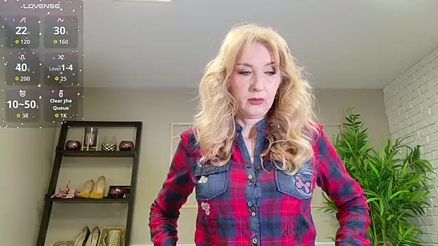 LadyLeea online show from May 13, 5:05 am