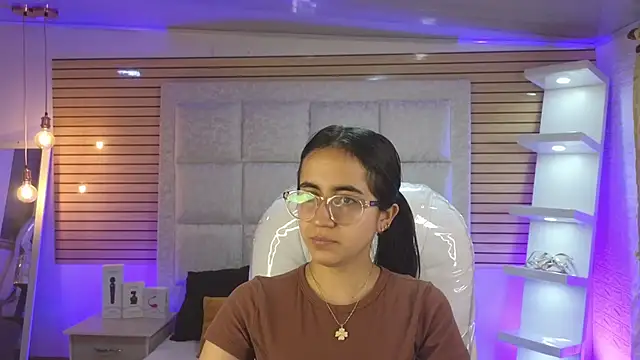 Snapshot of Mia_Fischer chatting on May 11, 11:38 am Mia Fischer online show from May 11, 11:38 am