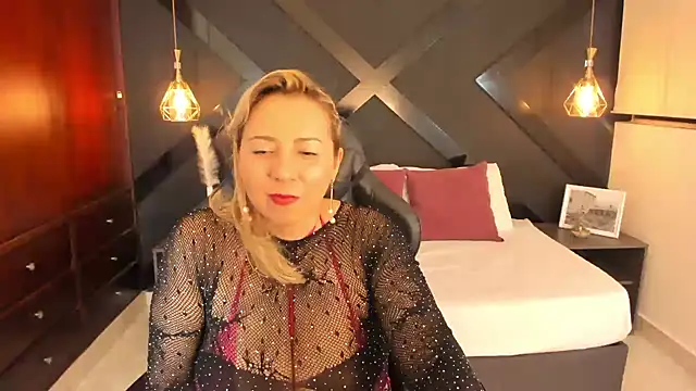 Snapshot of andre_soto_ chatting on March 13, 2:16 am andre soto online show from March 13, 2:16 am