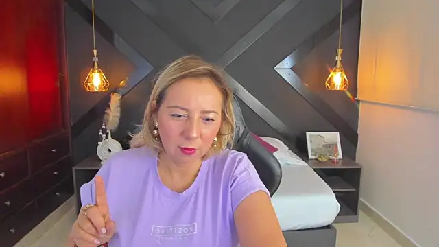 Snapshot of andre_soto_ chatting on October 5, 3:05 am andre soto online show from October 5, 3:05 am