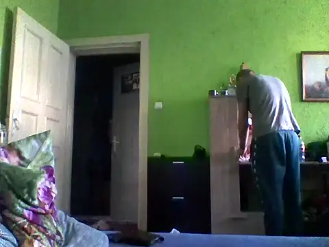 STANISLAW621162 online show from July 5, 5:09 pm