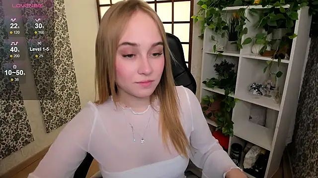 LianaBright online show from February 3, 2:14 am