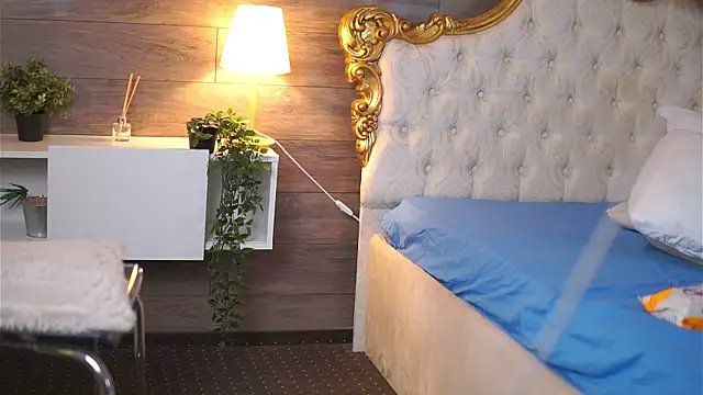 DeniseDevilles online show from March 5, 9:49 am