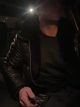 Snapshot of AlexGWoW chatting on January 17, 3:11 pm AlexGWoW online show from January 17, 3:11 pm