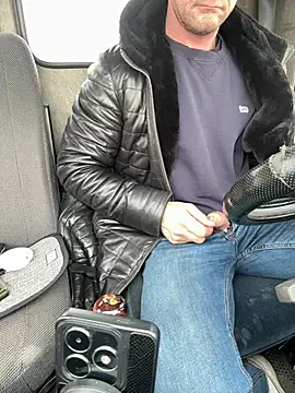 Snapshot of AlexGWoW chatting on February 28, 7:37 am AlexGWoW online show from February 28, 7:37 am