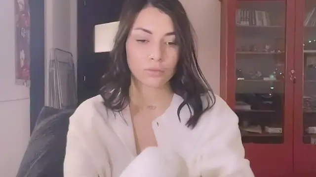 Snapshot of valorant_girl chatting on March 1, 3:38 pm valorant girl online show from March 1, 3:38 pm