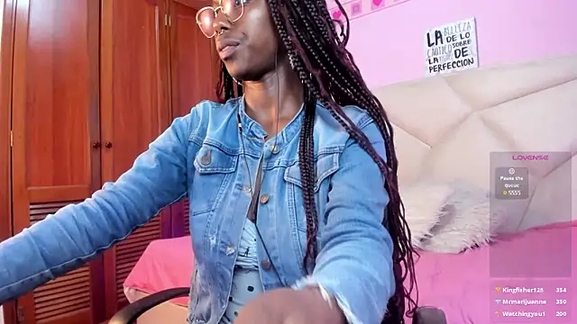 CoccoBele69 online show from December 7, 3:36 am