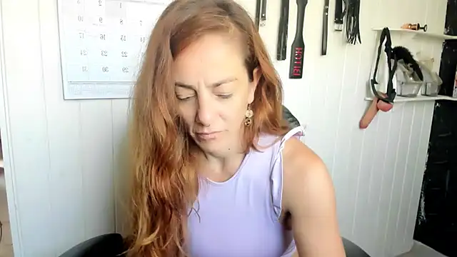 Snapshot of jessiburningheels chatting on January 17, 10:09 am jessiburningheels online show from January 17, 10:09 am