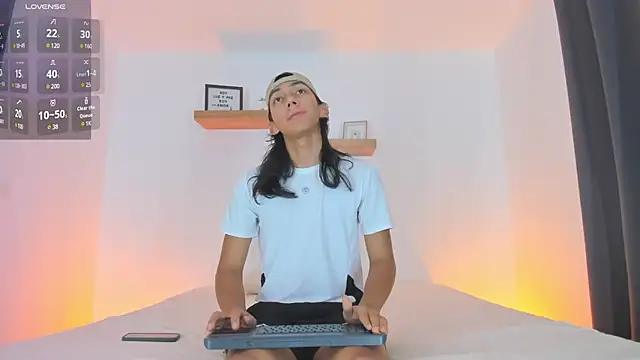 Snapshot of serge_7 chatting on February 13, 11:15 pm serge 7 online show from February 13, 11:15 pm