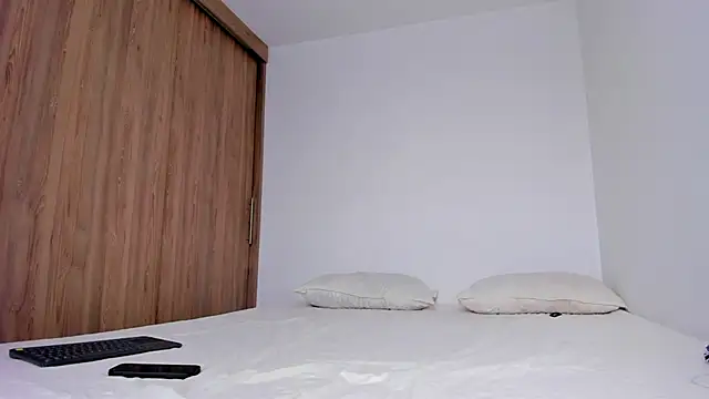 Snapshot of serge_7 chatting on October 12, 7:02 pm serge 7 online show from October 12, 7:02 pm