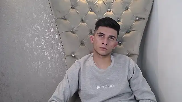 Snapshot of MrWilliseo chatting on January 24, 9:15 pm MrWilliseo online show from January 24, 9:15 pm