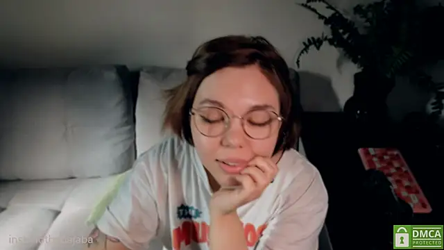 whoa-hoa-hoa-hoa-hoa online show from March 5, 12:00 pm