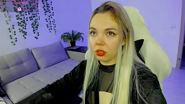 whoa-hoa-hoa-hoa-hoa online show from November 16, 4:23 pm