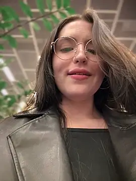 meow girl online show from January 24, 3:13 pm