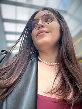 meow girl online show from May 1, 10:53 am