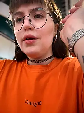 meow girl online show from July 30, 11:31 am