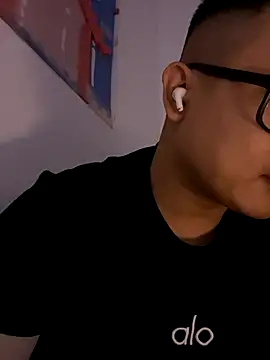 lixiaoshuai8 online show from November 13, 4:33 am